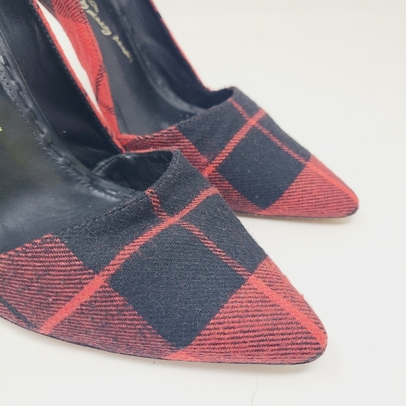 Alice & Olivia | Chic Red and Black Plaid Pattern Heels (Italian Size 39.5) - Picture 3 of 12